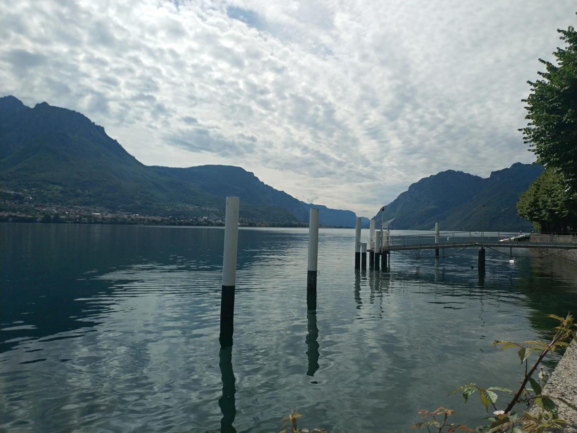 Apartment A Lago Private Beach And Parking Oliveto Lario الغرفة الصورة