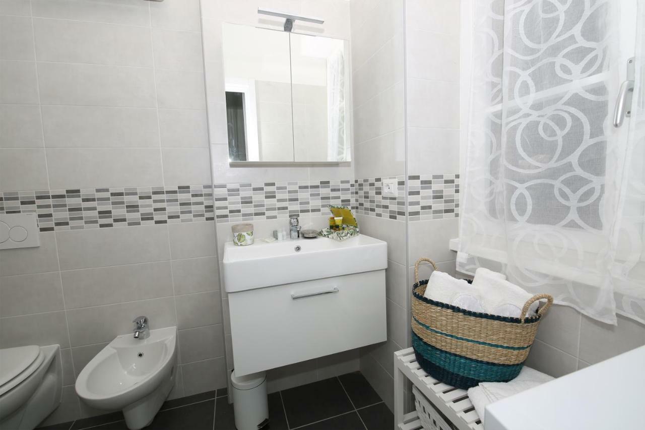 Apartment A Lago Private Beach And Parking Oliveto Lario المظهر الخارجي الصورة